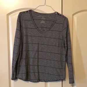 Black and white stripe long sleeve